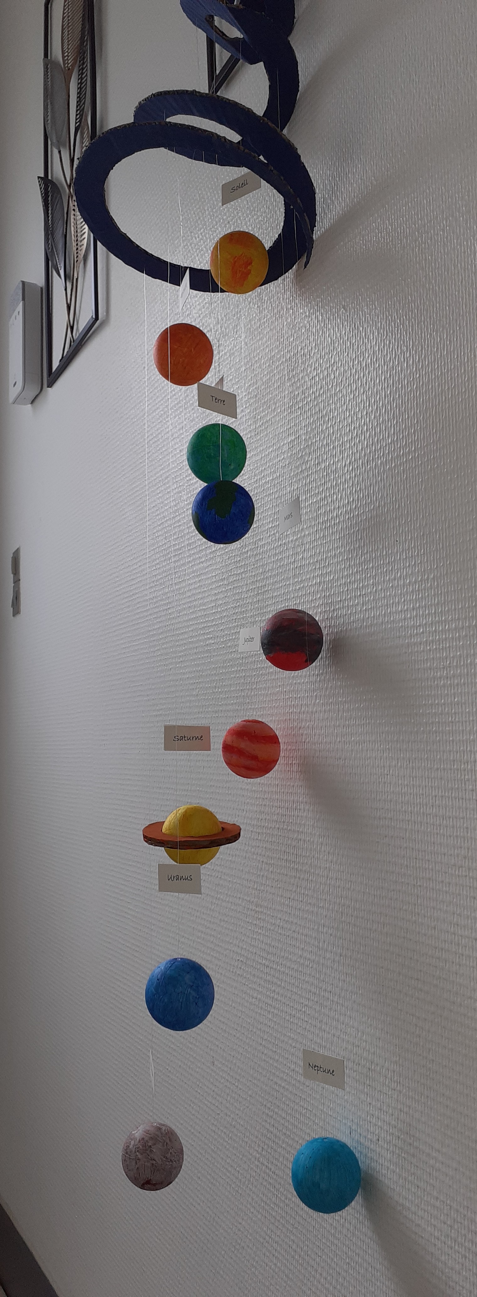 Système solaire 3D suspendu avec Pluton, décoration spatiale artisanale, décoration scientifique, décoration céleste, mobile planétaire, modèle d'astronomie - France Système solaire 3D suspendu avec Pluton, décoration spatiale artisanale, décoration scientifique, décoration céleste, mobile planétaire, modèle d'astronomie - France