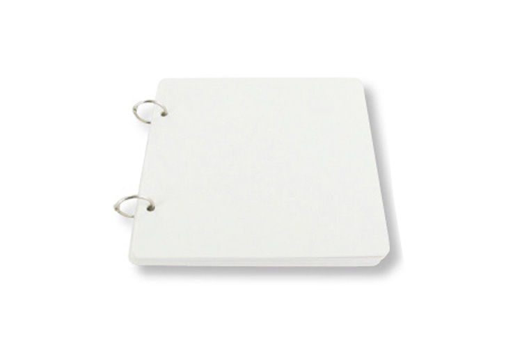 Album photo en carton blanc