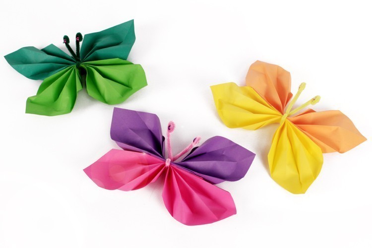 Comment faire un papillon en papier - Marie Claire