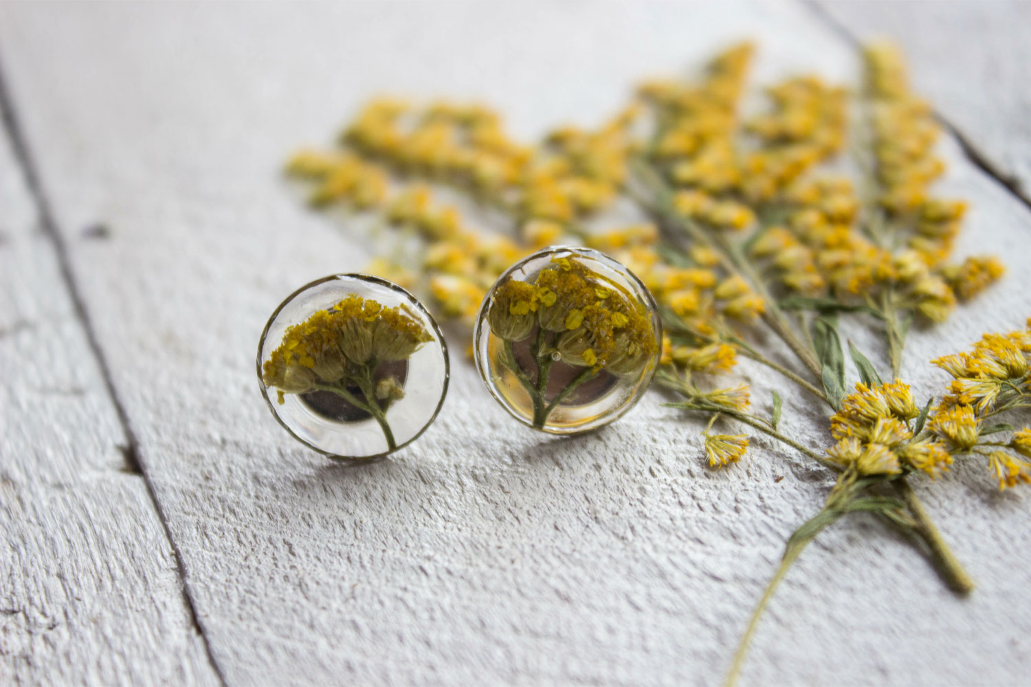 Bijoux en résine - moules - pendentifs- fleurs séchées