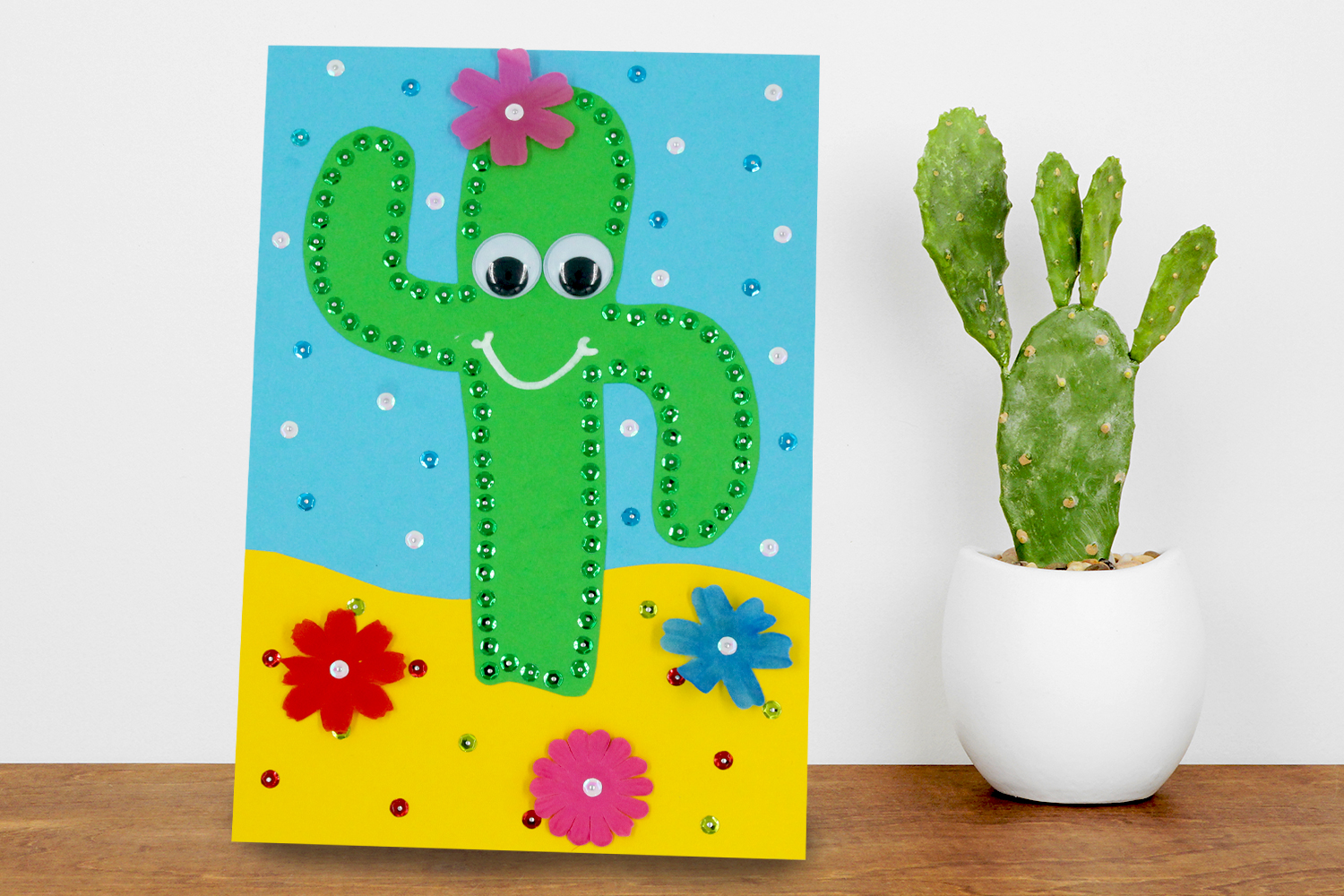 Cactus avec sequins à piquer