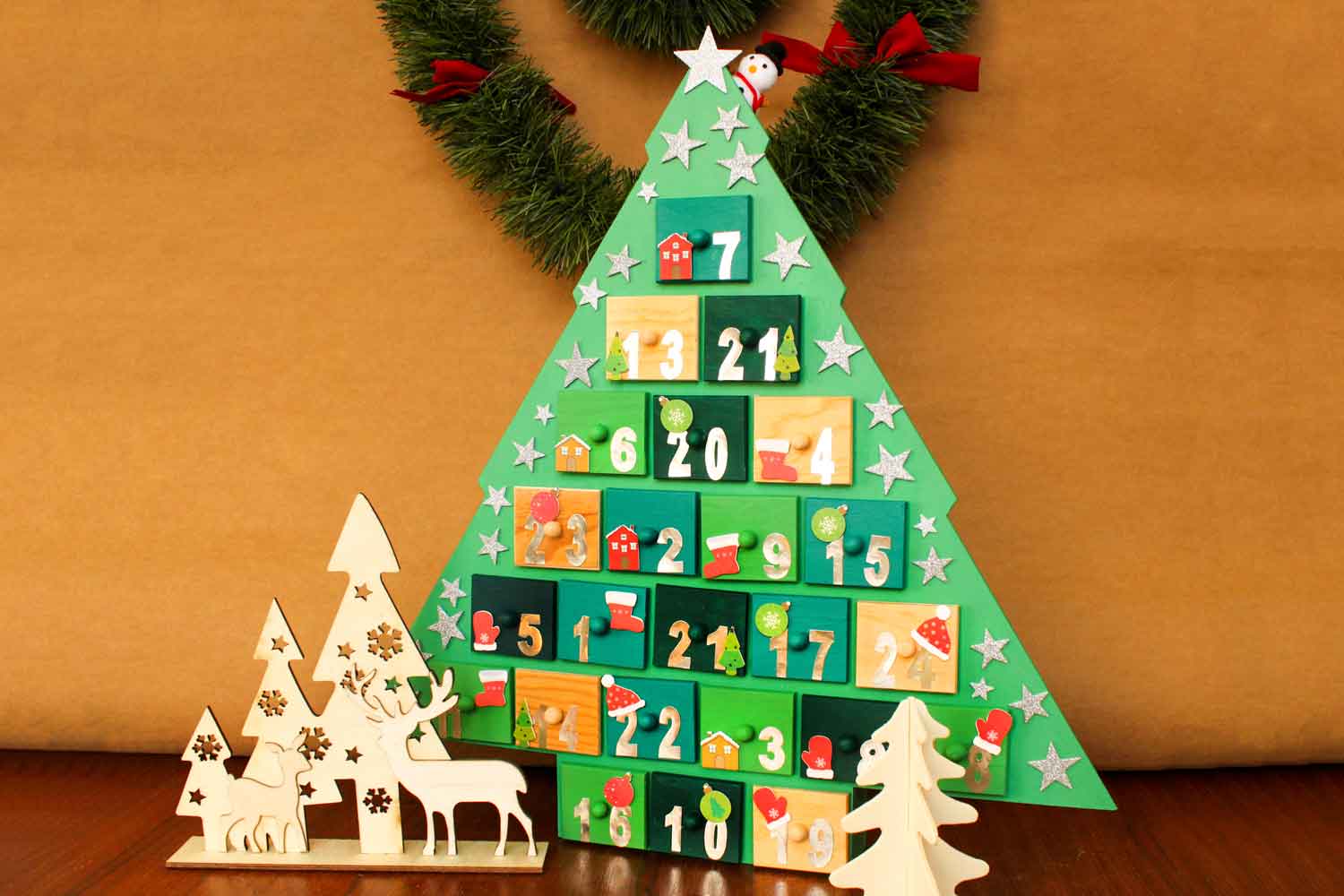 32 Boites Cadeau Noël Motif Sapin Bonhomme de Neige Arbre de Noël pour  Chocolat Bonbons Biscuits et Petits Cadeaux