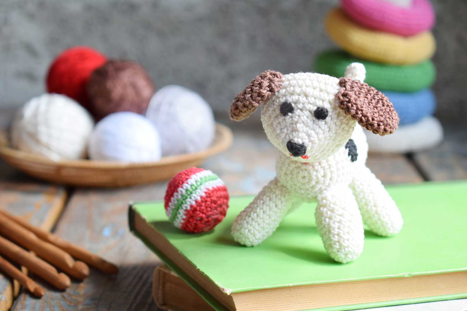 CROCHET MAGNETIQUE CHIEN