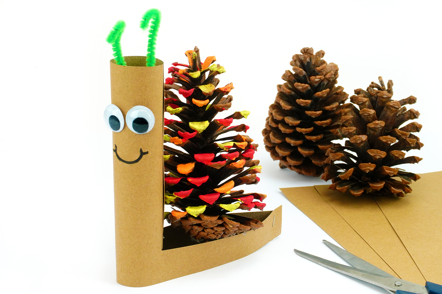 Activités Pomme De Pin Maternelle Grandes pommes de pin - Décorations en Bois - 10 Doigts