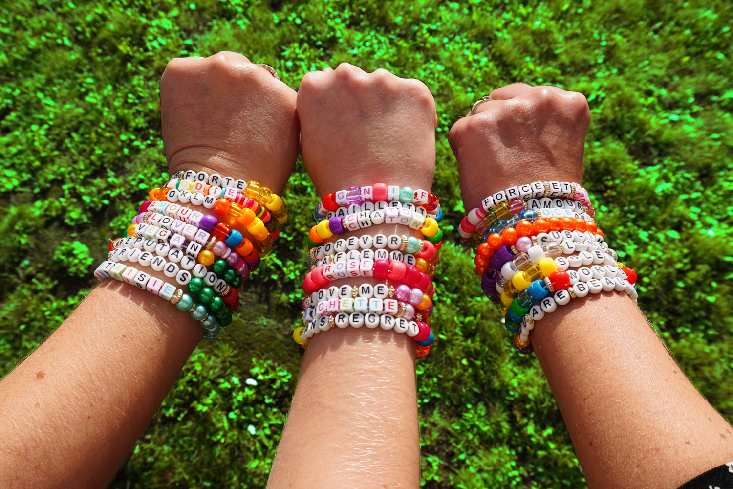 Kit 80 bracelets de l'amitié - 3800 perles - Kits bijoux - 10 Doigts
