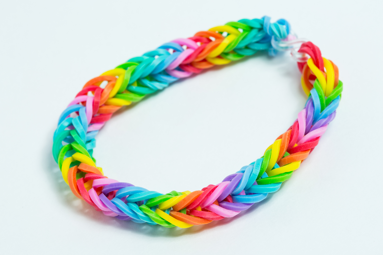 Bijoux en elastiques - rainbow loom Rainbow loom - broché
