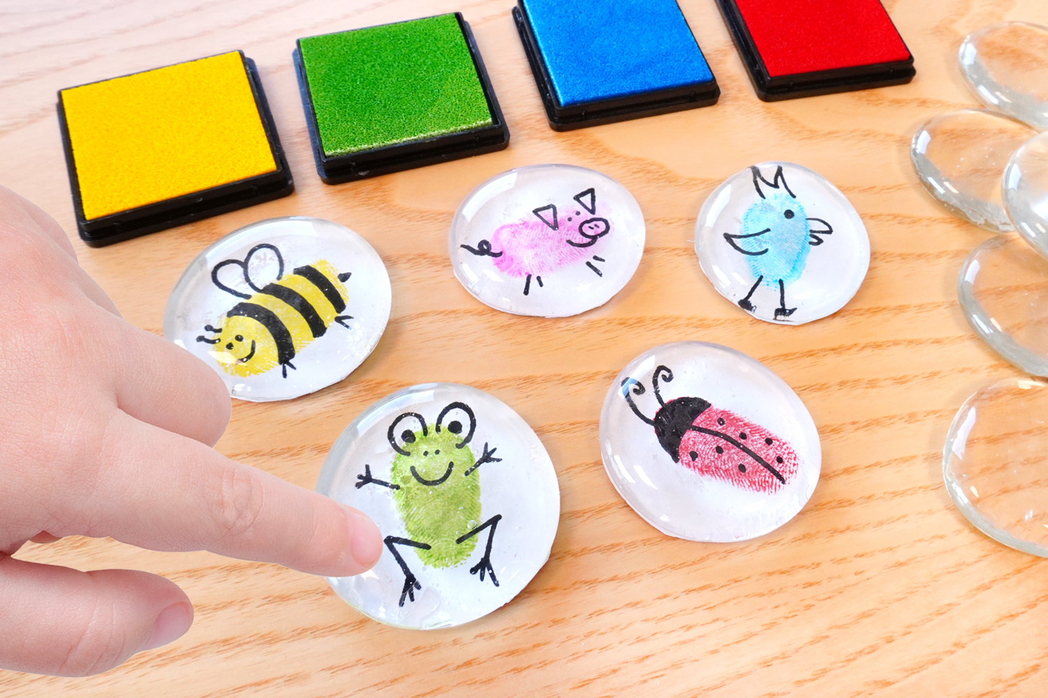 Magnets animaux empreintes de doigts