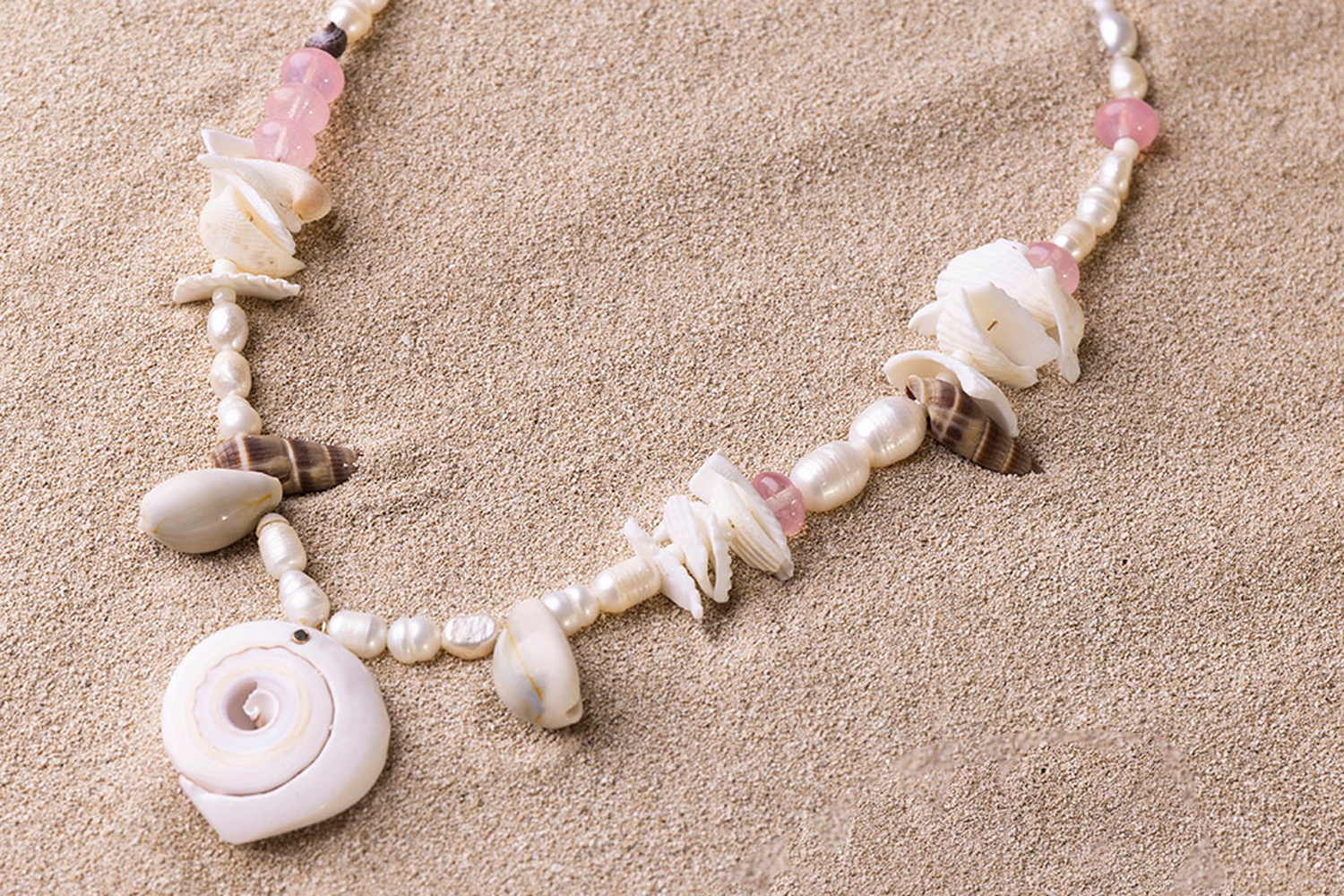 Tuto Bracelet élastique avec perles colorées - Perles & Co