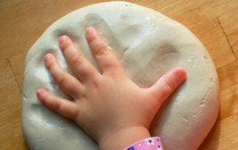 Je fais une empreinte - Activités de moulage - 10doigts.fr