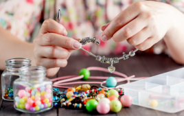 Activités bijoux - Activités Créatives - 10doigts.fr