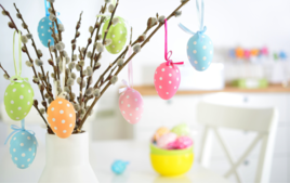 Je fais un arbre de pâques - Activités de Pâques - 10doigts.fr