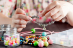 Activités Bijoux - Activités Créatives - 10doigts.fr