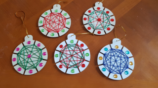 Boule de Noël à tisser - 10doigts.fr