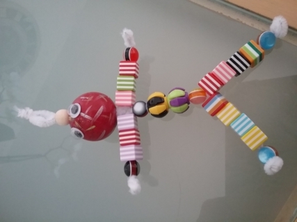 Bonhomme en perles - Perles, bracelets, colliers - 10doigts.fr