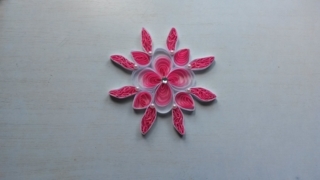 Quilling fleur rose et blanche - Quilling - 10doigts.fr