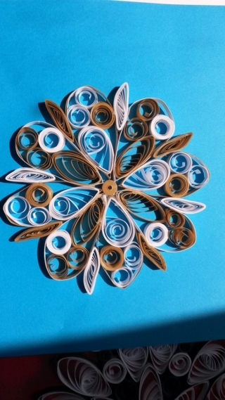 Quilling fleur - Quilling - 10doigts.fr