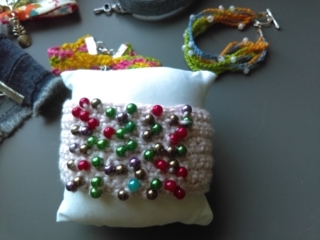 Bijoux au crochet - Perles, bracelets, colliers - 10doigts.fr