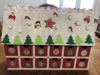 Calendrier de l'Avent en bois - Déco du bois - 10doigts.fr