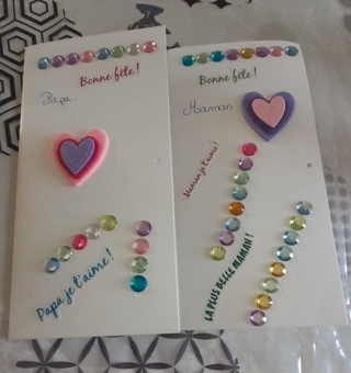 Jolie carte fêtes papas et mamans - 10doigts.fr