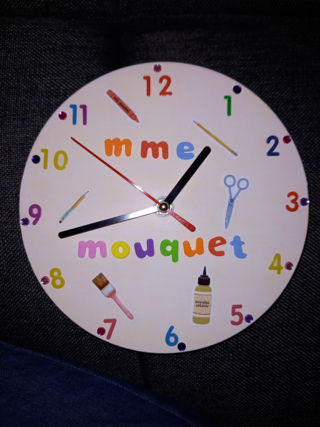 Horloge maîtresse - 10doigts.fr