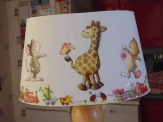 abajour enfant - Vernis collage papiers, serviettes - 10doigts.fr