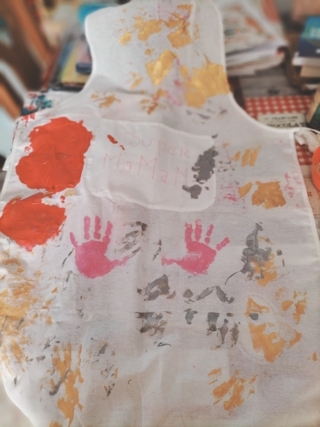 Tablier fête des pères et mères - 10doigts.fr