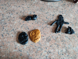 Monstres en pâte fimo - 10doigts.fr