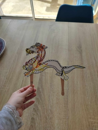 Dragon de défilé - 10doigts.fr