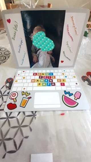 Carte ordinateur fêtes papas et mamans - 10doigts.fr