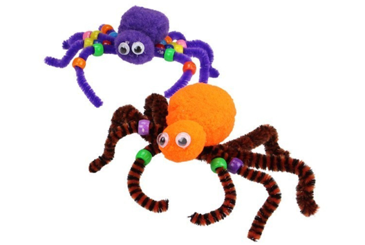 Araignées en pompons et chenilles - Activités manuelles Halloween - 10doigts.fr