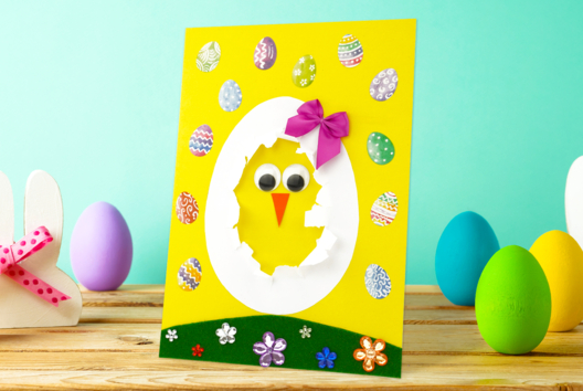 Activite Paques Poussin Oeuf brise - Activités manuelles DIY Pâques - 10doigts.fr