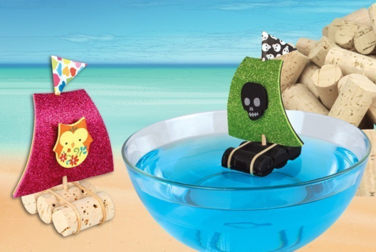 Bateaux avec bouchons en liège - Activités manuelles bricolages - 10doigts.fr