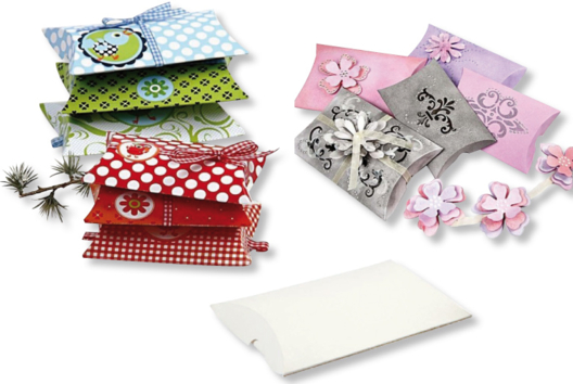 Boîte à cadeau en carte blanche - Activités manuelles emballages cadeaux créatifs de Noël - 10doigts.fr