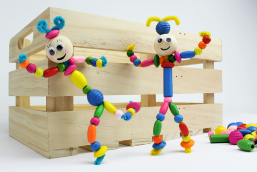 bonhommes en perles pour les enfants - Activités manuelles personnages rigolos - 10doigts.fr