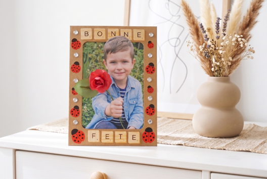 cadre fleur 3D cadeau fête des mères - Activités manuelles Fête des Mères : des idées cadeaux à fabriquer avec amour - 10doigts.fr