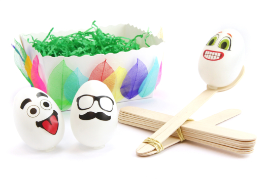 catapulte oeuf activité DIY pâques enfants - Activités manuelles DIY Pâques - 10doigts.fr