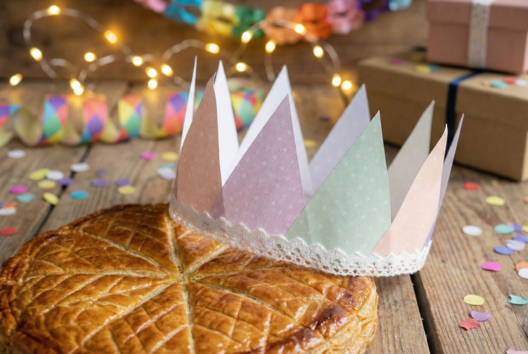 couronne épiphanie - Activités manuelles Épiphanie - 10doigts.fr