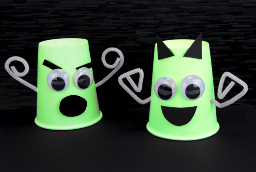 fantôme halloween gobelet phosphorescent - Activités manuelles Halloween - 10doigts.fr