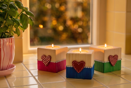 idée cadeau fête des mères enfants bougeoir coeur - Activités manuelles fête des parents et des gens qu'on aime - 10doigts.fr - 2