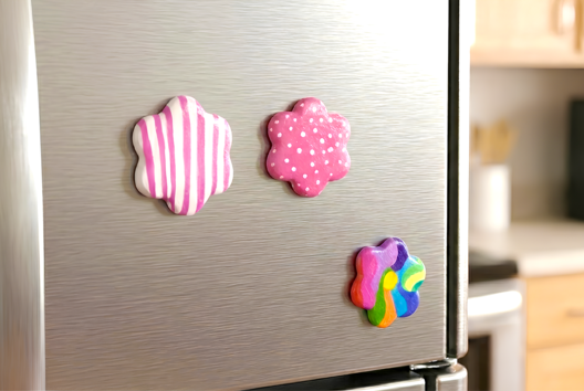 magnet fleurs en argile autodurcisante - Activités manuelles Été - 10doigts.fr