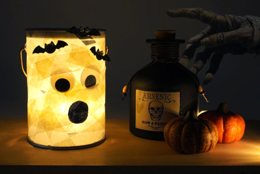 momie lumineuse DIY halloween - Activités manuelles Halloween - 10doigts.fr