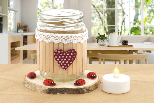 photophore pot en verre batonnet en bois cadeau fête des mères DIY - Activités manuelles fête des mères - 10doigts.fr