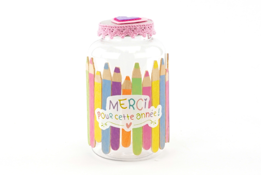 pot bonbons merci - Activités manuelles cadeaux maitresses, maitres, ATSEM, AESH, nounous... - 10doigts.fr - 2