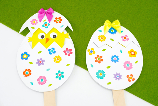 poussin paques sort de son oeuf fleurs - Activités manuelles animaux - 10doigts.fr - 2