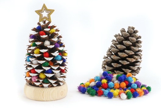 sapin DIY pomme de pin - Activités manuelles bricolages de Noël - 10doigts.fr - 2