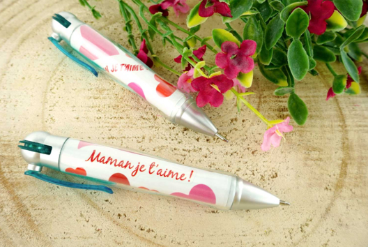 stylo coeurs personnalisé - Activités manuelles fête des mères - 10doigts.fr