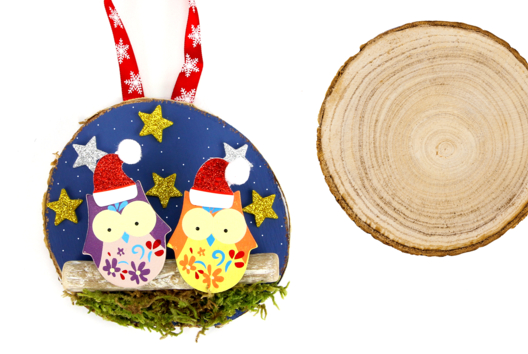 suspension hiboux noël tranche de bois sapin - Activités manuelles décorations du sapin de Noël - 10doigts.fr