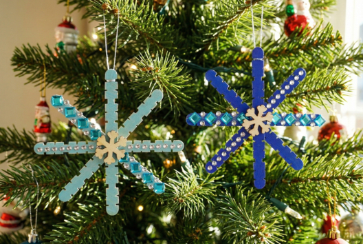 suspensions sapin flocons DIY - Activités manuelles bricolages de Noël - 10doigts.fr - 2