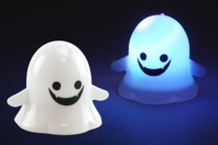 fantôme lumineux LED halloween - Articles lumineux, guirlandes et bougies LED - 10doigts.fr