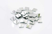 Miroirs carrés 1,5 cm - 30 pièces - Miroirs à coller - 10doigts.fr